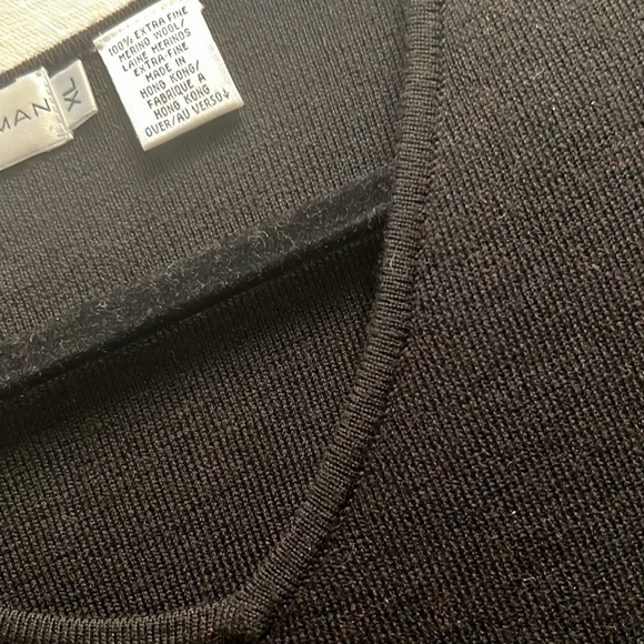 Dana Buchman XL beaded sleeve design black sweater -Excellent condition - Picture 3 of 9